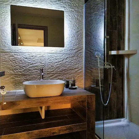 Kastelia Guest house *