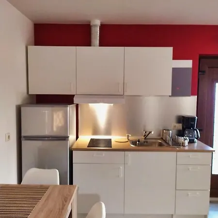 Kastelia Guest house *