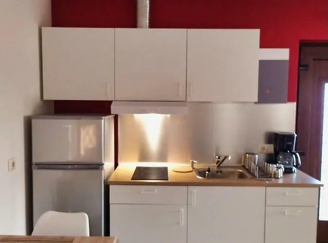 Kastelia Vendégház 4*